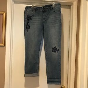 Embroidered Boyfriend Jeans